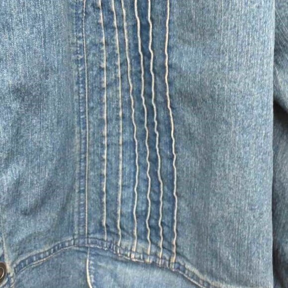 Retro Jean Jacket - Picture 2 of 8